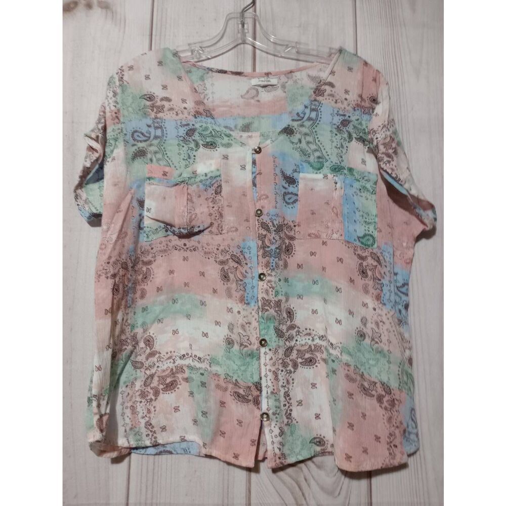 Maurices Shirt Ladies Medium Pink Green Pastel Button Front Short Sleeve Patchwo